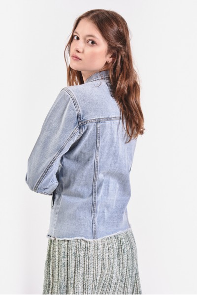 Dżinsowa kurtka z jasnego denimu Dżinsowa kurtka z jasnego denimu