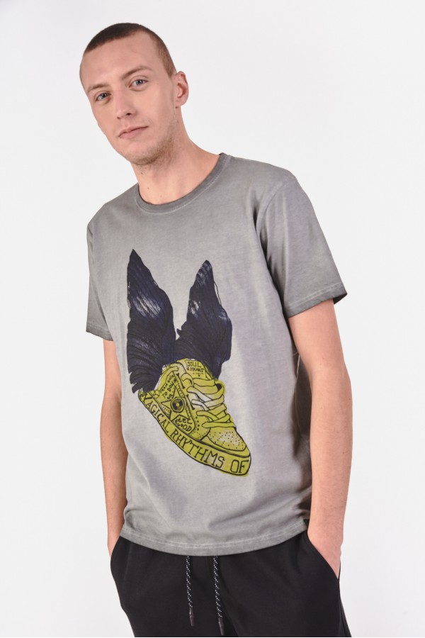 Klasyczny t-shirt z nadrukiem Klasyczny t-shirt z nadrukiem