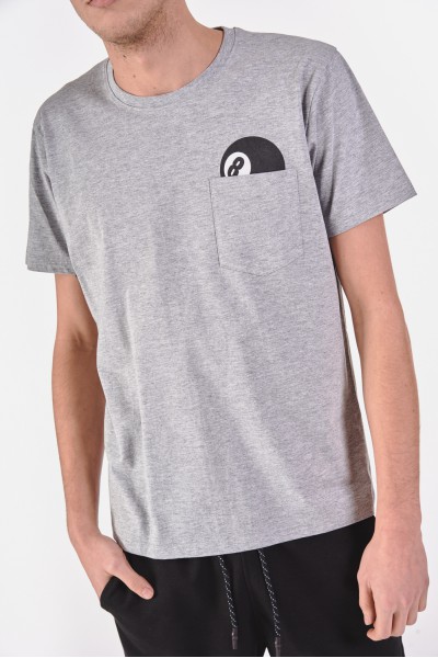 T-shirt z kieszonką na piersi T-shirt z kieszonką na piersi