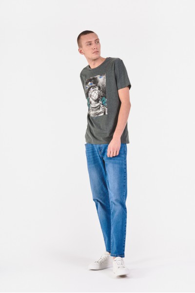 Klasyczne jeansy z normalnym stanem Klasyczne jeansy z normalnym stanem