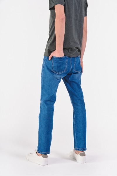 Klasyczne jeansy z normalnym stanem Klasyczne jeansy z normalnym stanem