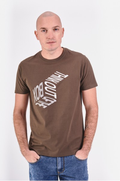 T-shirt z białym nadrukiem T-shirt z białym nadrukiem