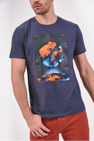 Melanżowy t-shirt z kosmicznym nadrukiem Melanżowy t-shirt z kosmicznym nadrukiem