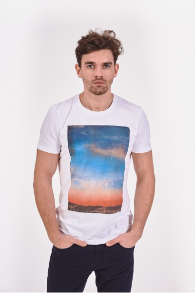 T-shirt z grafiką nieba T-shirt z grafiką nieba