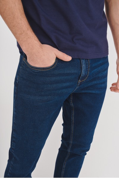 Dżinsowe spodnie z ciemnego denimu Dżinsowe spodnie z ciemnego denimu
