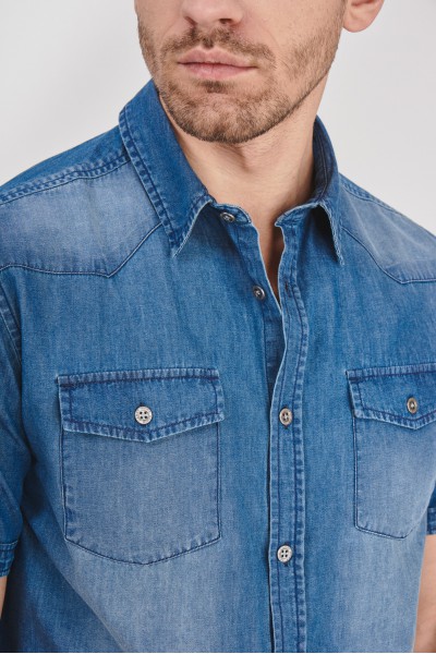 Koszula slim w kolorze denimu Koszula slim w kolorze denimu