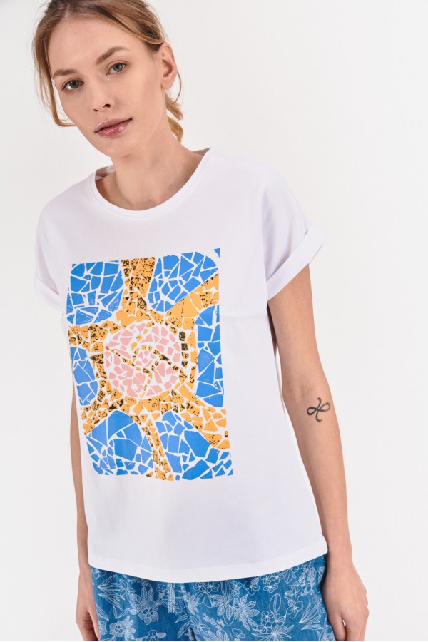 T-shirt z nadrukiem imitującym mozaikę T-shirt z nadrukiem imitującym mozaikę