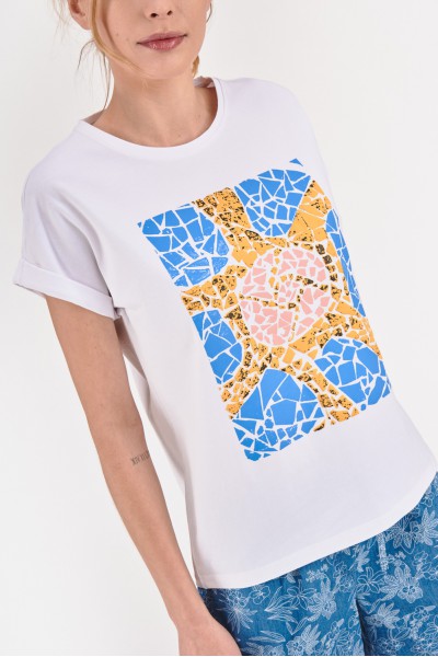 T-shirt z nadrukiem imitującym mozaikę T-shirt z nadrukiem imitującym mozaikę
