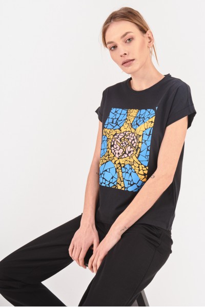 T-shirt z nadrukiem imitującym mozaikę T-shirt z nadrukiem imitującym mozaikę