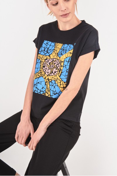 T-shirt z nadrukiem imitującym mozaikę T-shirt z nadrukiem imitującym mozaikę