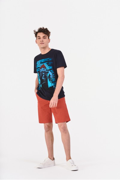 T-shirt z bawełnianego materiału T-shirt z bawełnianego materiału