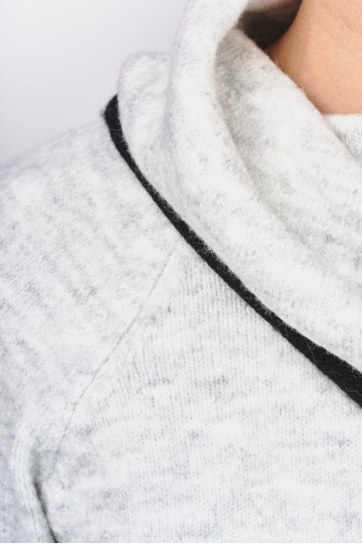 Sweter damski
