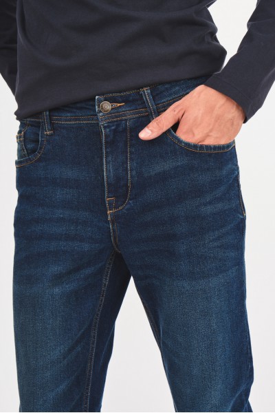 Klasyczne jeansy Klasyczne jeansy