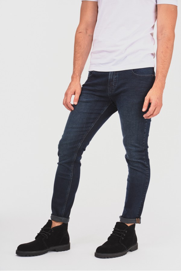 Jeansy z regularnym stanem Jeansy z regularnym stanem