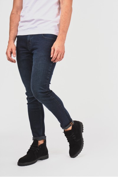 Jeansy z regularnym stanem Jeansy z regularnym stanem
