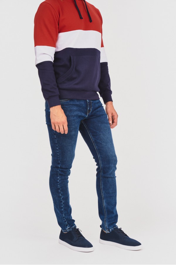 Jeansy z ciemnego denimu Jeansy z ciemnego denimu