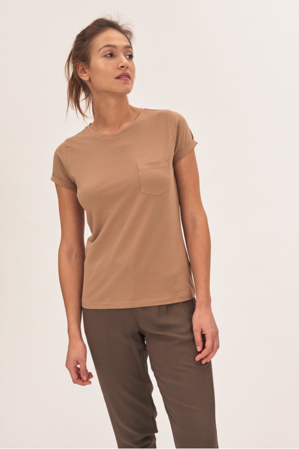 T-shirt z kieszonką T-shirt z kieszonką