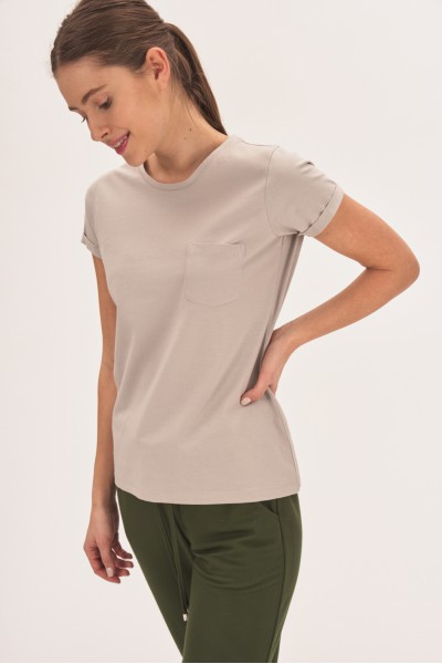 T-shirt z kieszonką T-shirt z kieszonką