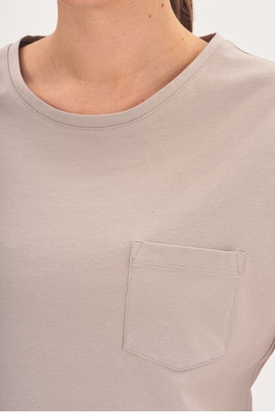 T-shirt z kieszonką T-shirt z kieszonką