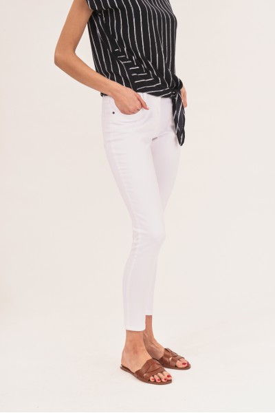 Dopasowane spodnie slim fit Dopasowane spodnie slim fit