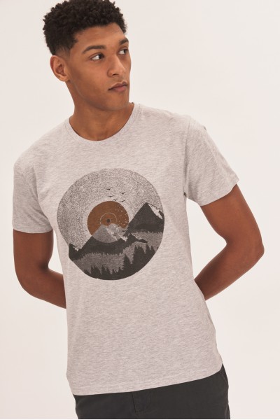 T-shirt z górskim motywem