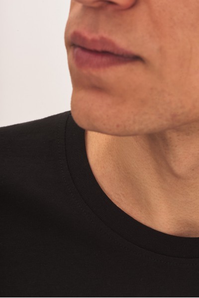 T-shirt z muzycznym nadrukiem T-shirt z muzycznym nadrukiem