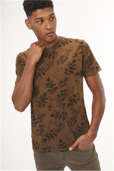 T-shirt w liście T-shirt w liście