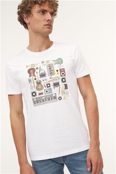 T-shirt z muzycznym nadrukiem T-shirt z muzycznym nadrukiem